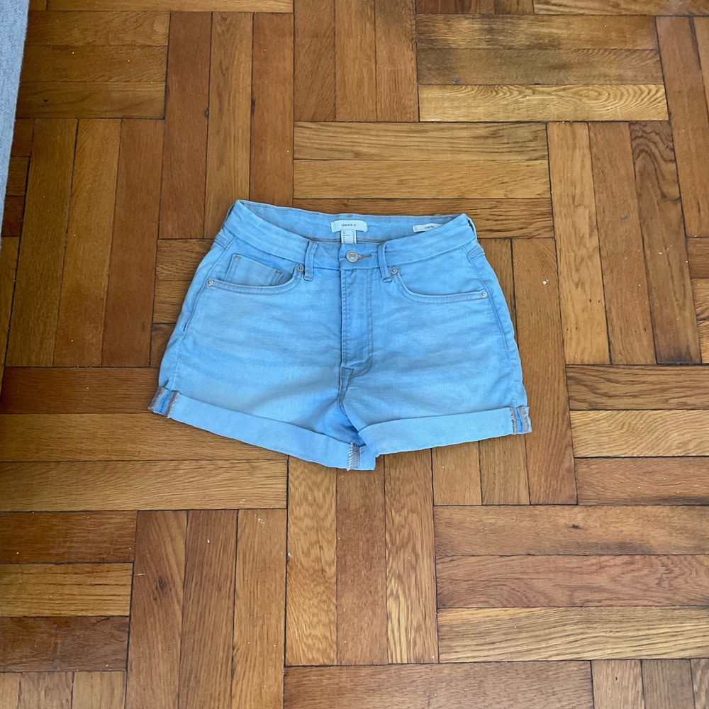 Forever 21 Curved Denim Shorts Light Wash High Rise Cuffed Size 26